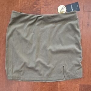 Chic Olive Mini Skirt